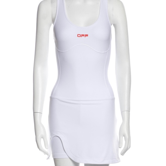 Women offwhite dress - Picture 1 of 1